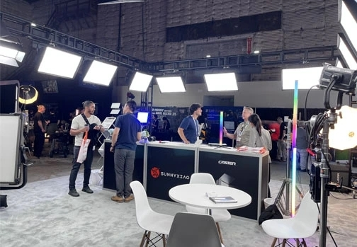 FILM LIGHTING AND STAGE LIGHTING DESIGN DIFFERENCES