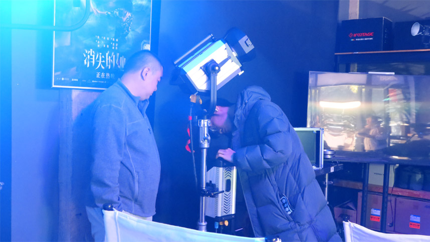 Panel_lights_and_spotlights_01.jpg