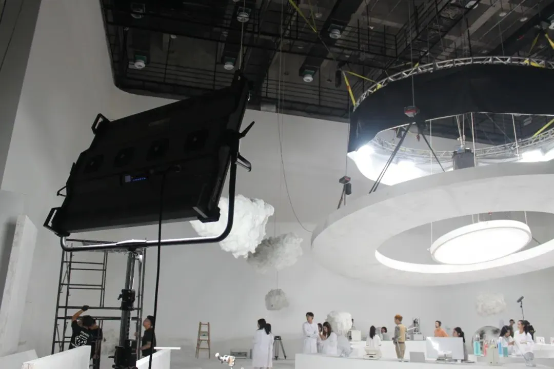 SunnyXiao Caster Series Helps Shoot the Environmental Video for Competition Protection